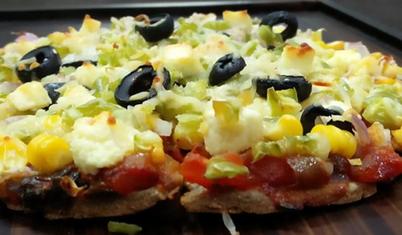 Recipe for our high protein heathy Bhakri-Pizza!